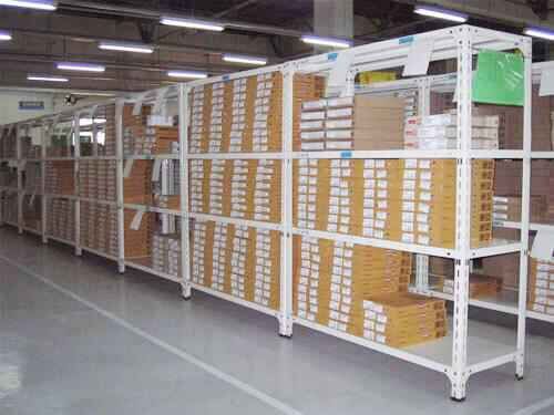 角鋼（gāng）貨架